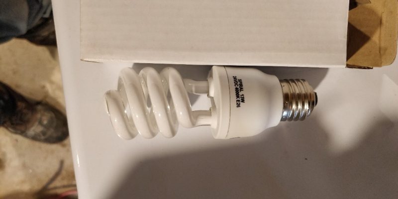24 VDC 13 W compact fluorescent light